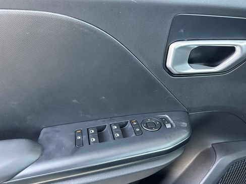 New 2026 Kia K4 LXS image 11