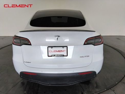 Used 2022 Tesla Model Y Performance image 5