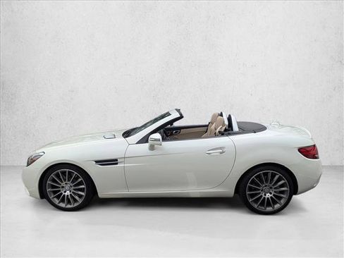 Used 2017 Mercedes-Benz SLC 300 image 3