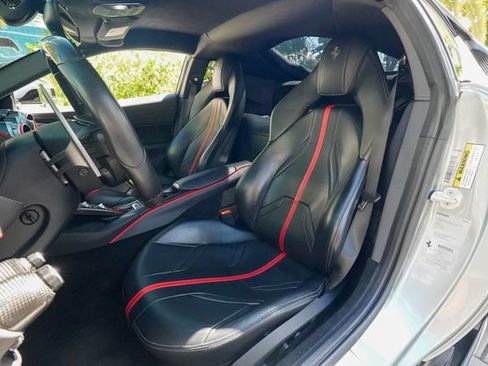 Used 2018 Ferrari 812 Superfast RWD image 51