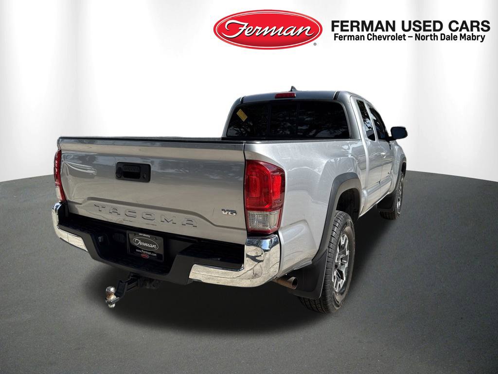 Used 2017 Toyota Tacoma TRD Off-Road w/ Tow Package AWD/4WD image 9