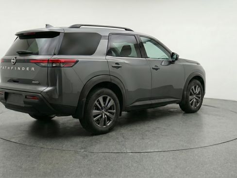 Used 2025 Nissan Pathfinder SV AWD/4WD image 9