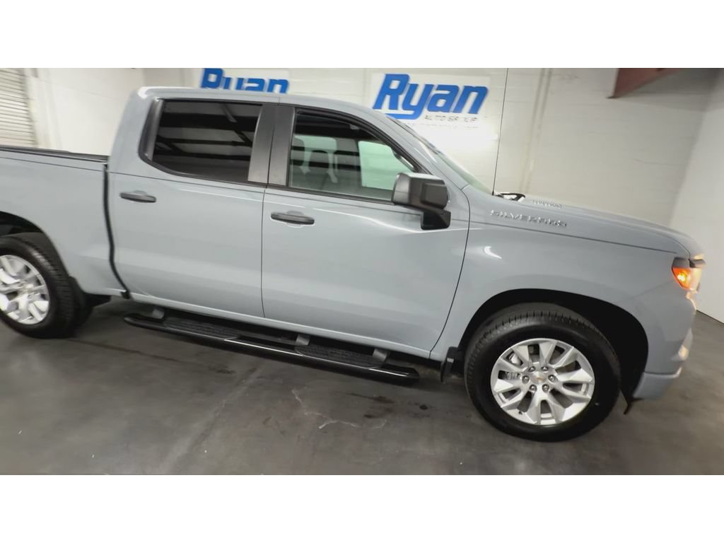 Certified 2025 Chevrolet Silverado 1500 Custom AWD/4WD image 2