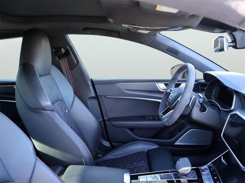 Used 2022 Audi RS 7 Sportback image 9