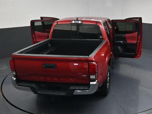 Used 2019 Toyota Tacoma SR5 RWD image 21