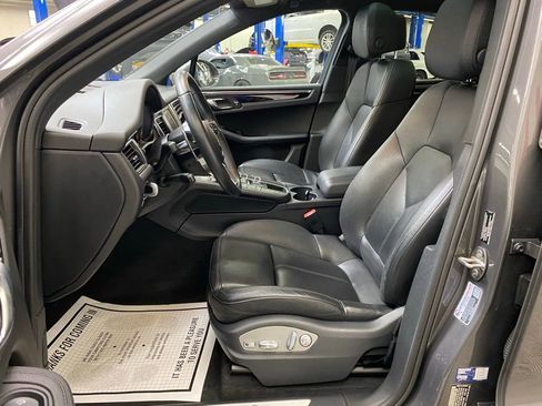 Used 2016 Porsche Macan S image 13