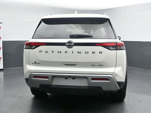 Used 2023 Nissan Pathfinder SL AWD/4WD image 8