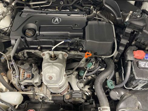 Used 2016 Acura TLX FWD image 9
