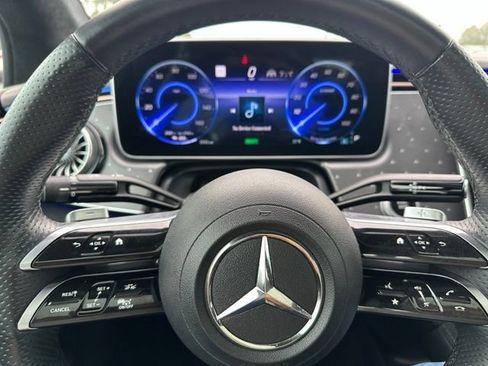 Used 2023 Mercedes-Benz EQE 500 4MATIC Sedan image 30