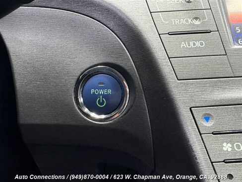 Used 2013 Toyota Prius Two image 18