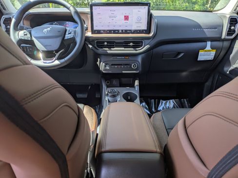 New 2025 Ford Bronco Sport Outer Banks image 28