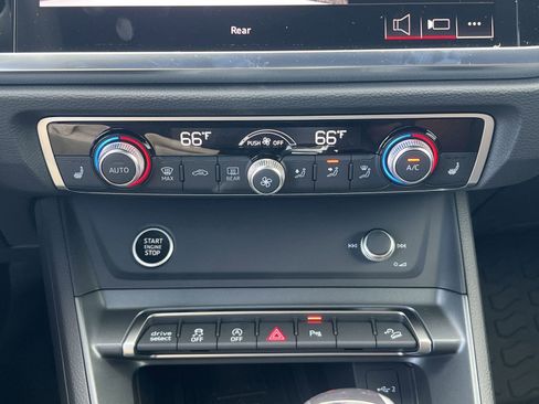 New 2025 Audi Q3 2.0T Premium image 19