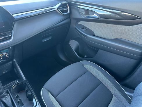 Used 2025 Chevrolet TrailBlazer LT image 33