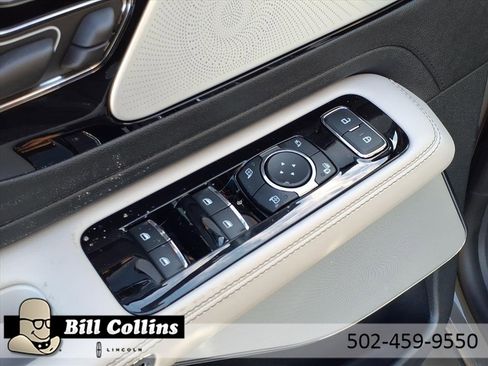 New 2026 Lincoln Aviator Reserve image 17