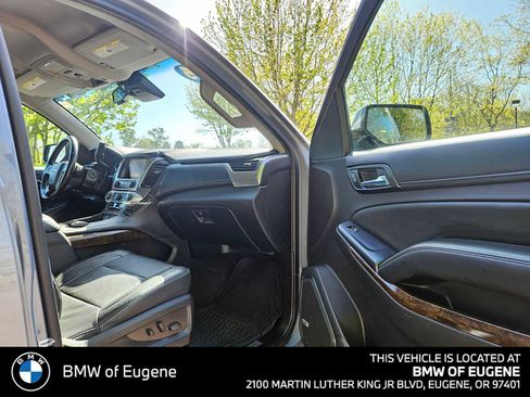 Used 2015 Chevrolet Suburban LT AWD/4WD image 10