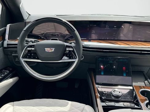 New 2026 Cadillac Escalade Platinum Luxury AWD/4WD image 2