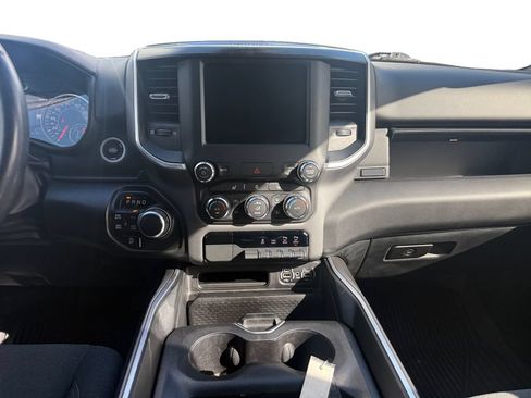 Used 2022 RAM 1500 Big Horn AWD/4WD image 11