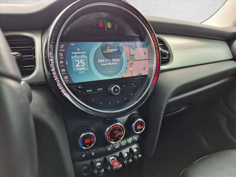 Used 2024 MINI Cooper S FWD image 11