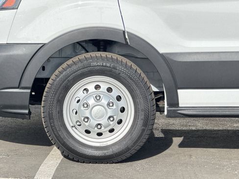 New 2026 Ford E-Transit 148 High Roof Extended image 24