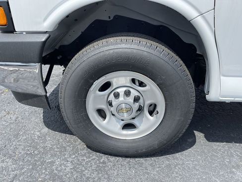 New 2025 Chevrolet Express 3500 Extended w/ Driver Convenience Package RWD image 6