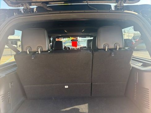 Used 2016 Lincoln Navigator Select AWD/4WD image 14