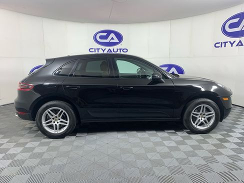 Used 2018 Porsche Macan image 2