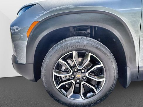Used 2023 Chevrolet TrailBlazer ACTIV w/ Sun and Liftgate Package AWD/4WD image 14