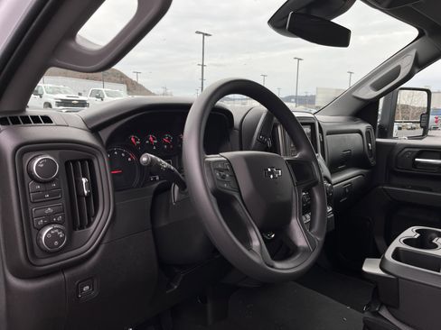 New 2026 Chevrolet Silverado 2500 Custom w/ Custom Convenience Package image 39