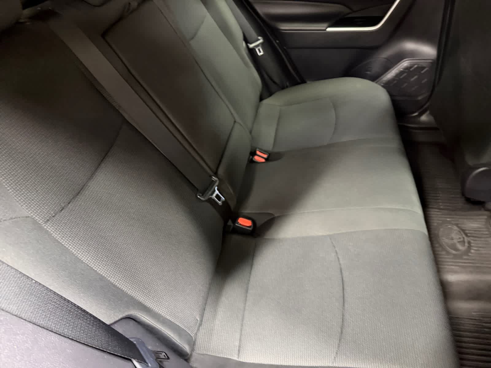 Used 2020 Toyota RAV4 LE w/ All Weather Liner Package AWD/4WD image 21