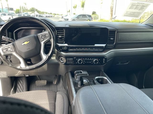 Used 2025 Chevrolet Silverado 1500 LT AWD/4WD image 20