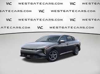 New 2025 Kia K4 LXS 360° Tour