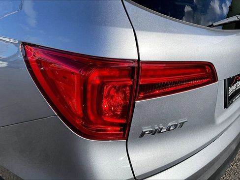 Used 2016 Honda Pilot LX image 28