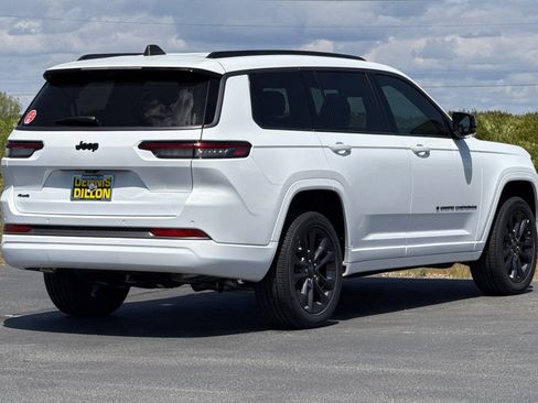 New 2026 Jeep Grand Cherokee L Limited AWD/4WD image 3