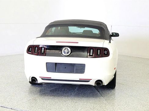 Used 2013 Ford Mustang V6 image 6