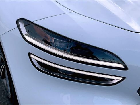 Used 2024 Genesis G70 3.3T Advanced w/ Sport Prestige Package image 27