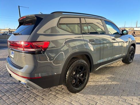 Certified 2025 Volkswagen Atlas Peak Edition SE image 7