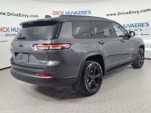 Used 2025 Jeep Grand Cherokee L Limited w/ Luxury Tech Group II image 4