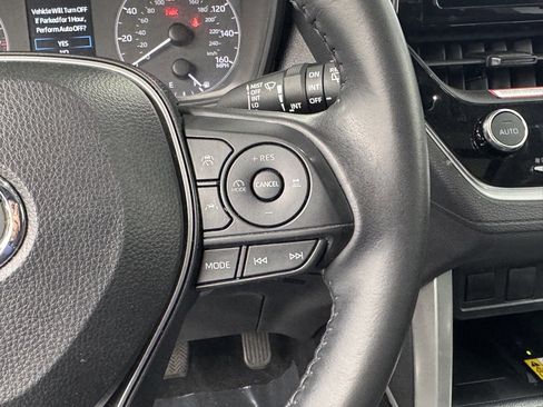 Used 2023 Toyota Corolla Cross LE image 27