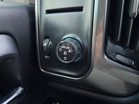 Used 2017 Chevrolet Silverado 1500 LT w/ Texas Edition image 41