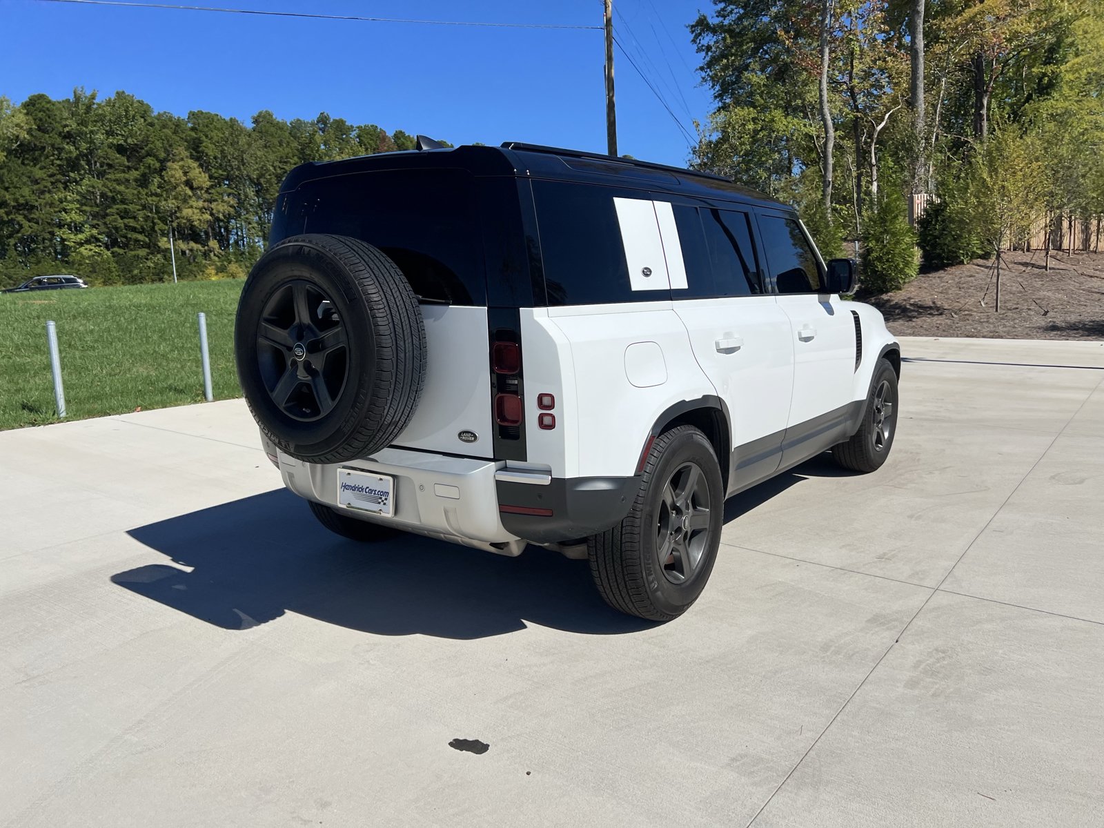 Used 2021 Land Rover Defender 110 AWD/4WD image 8