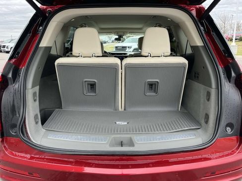 Certified 2024 Cadillac XT6 Premium Luxury image 11