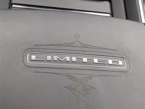 Used 2024 RAM 3500 Limited image 31