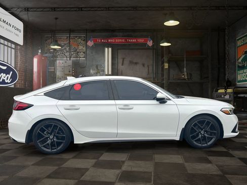 Used 2022 Honda Civic Sport Touring image 7