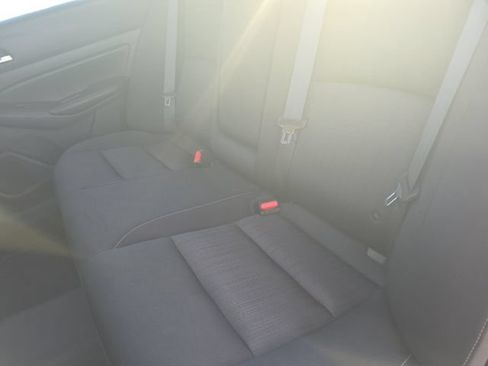 Used 2019 Nissan Altima 2.5 S FWD image 15