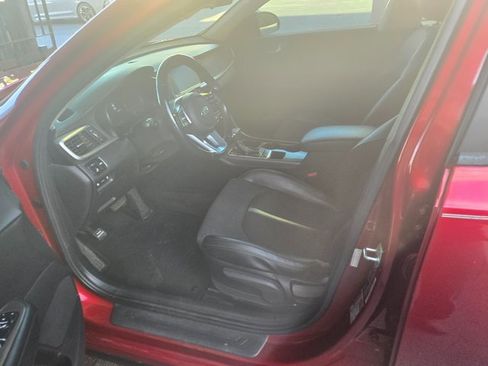 Used 2020 Kia Optima S image 4