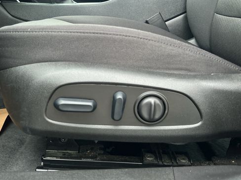 Used 2025 Chevrolet Malibu LT FWD image 15
