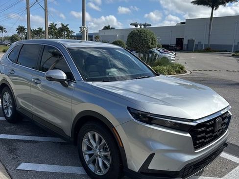 Used 2025 Honda CR-V EX-L image 5