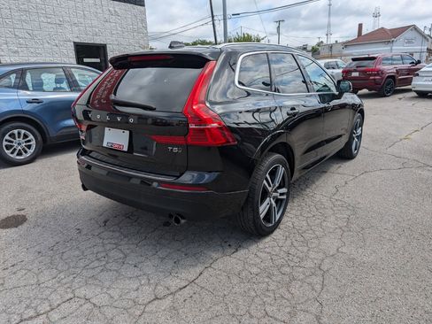 Used 2018 Volvo XC60 T5 Momentum w/ Convenience Package image 6