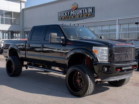 Used 2016 Ford F250 XLT w/ XLT Premium Package image 3