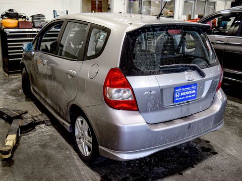 Used 2008 Honda Fit Sport image 3